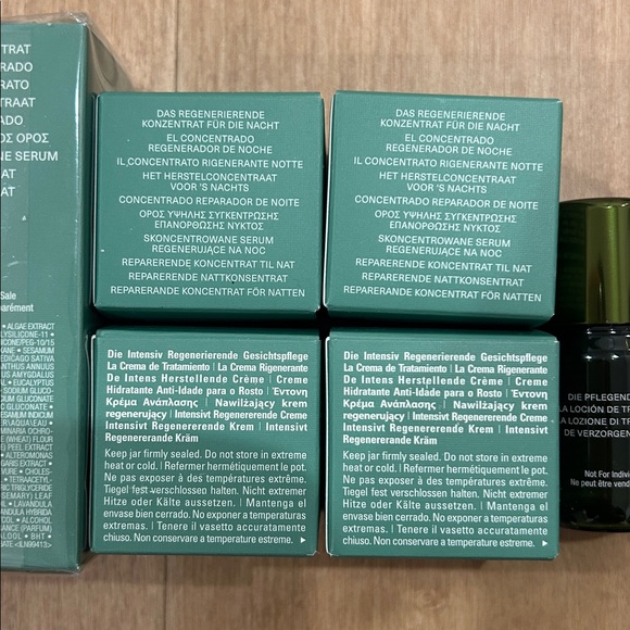 La Mer Moisturizer Collection - Picture 8 of 9
